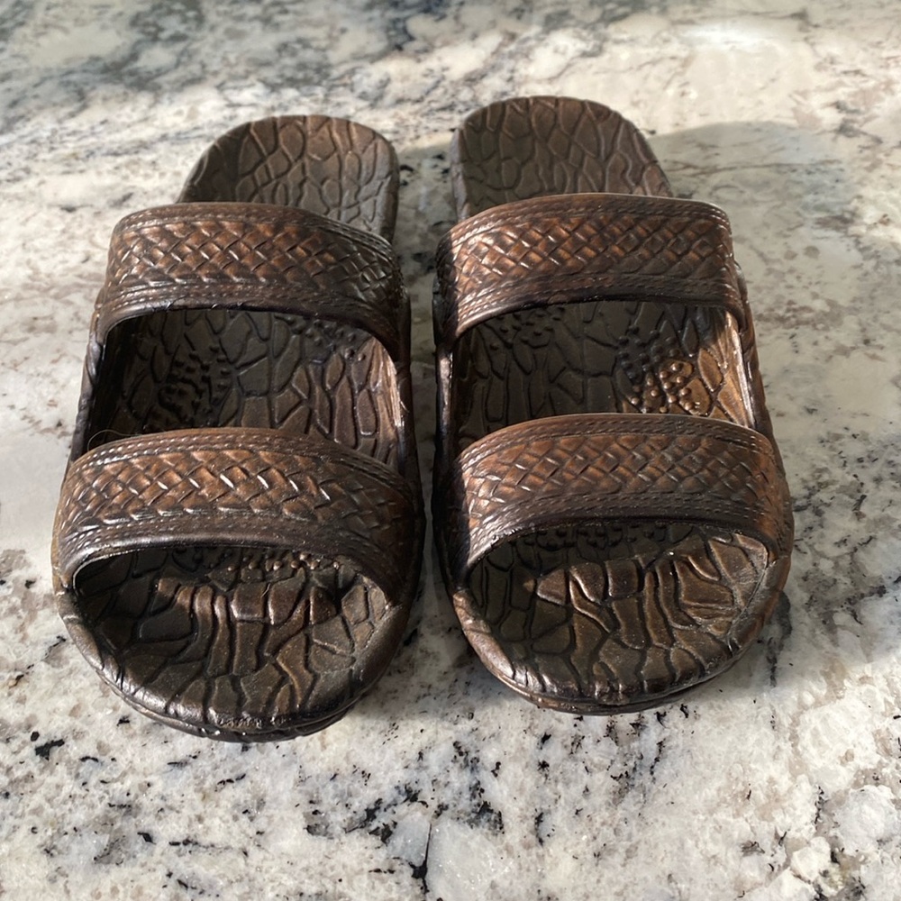 PALI HAWAII SANDALS   NWOT